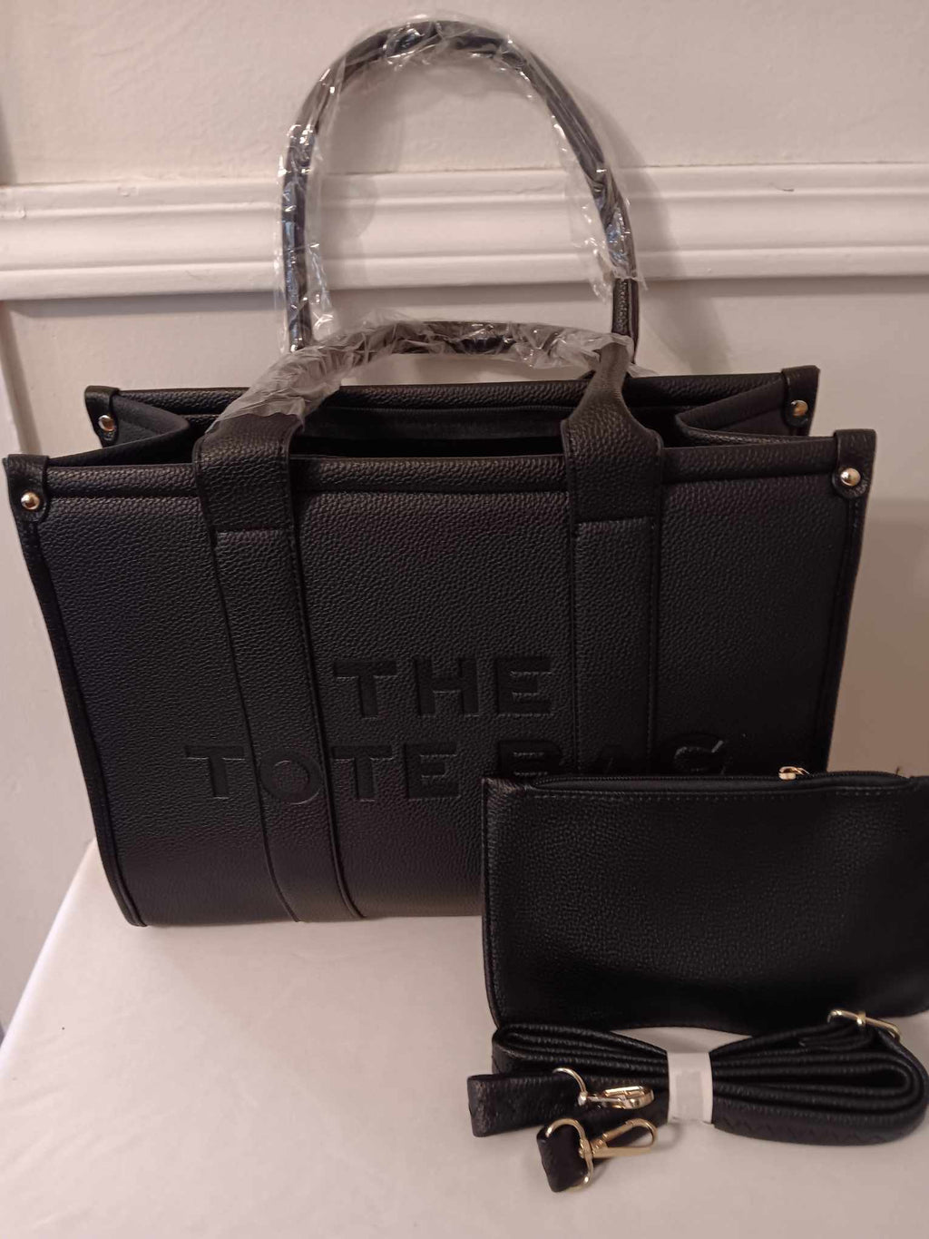 The Tote Bag with wrislet pouch