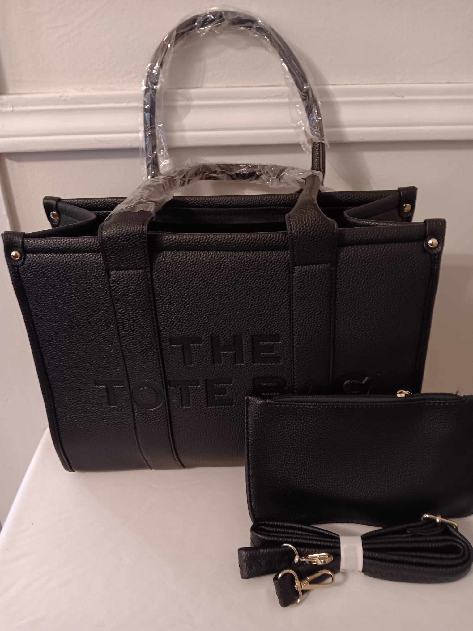 The Tote Bag with wrislet pouch