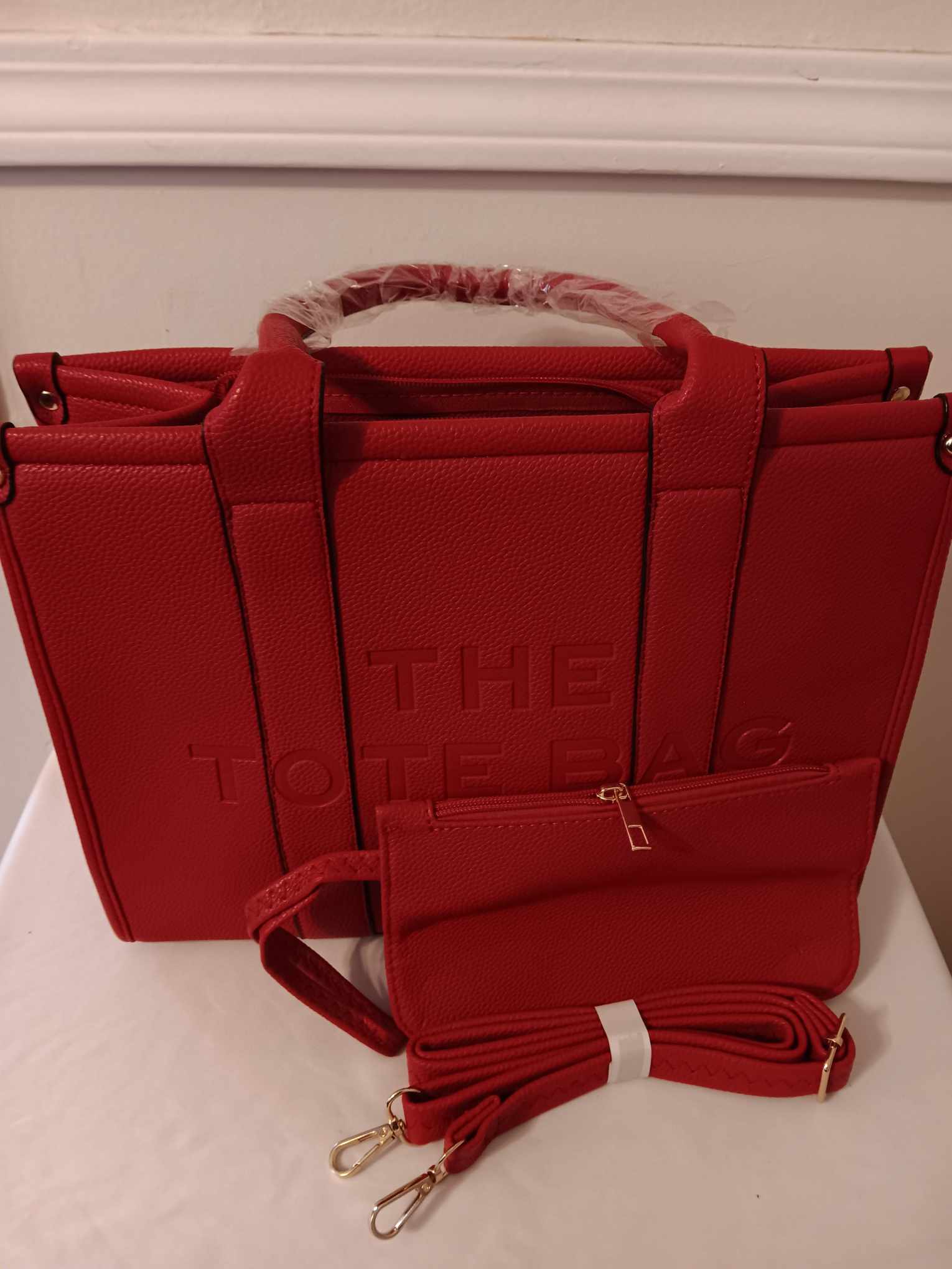 The Tote Bag with wrislet pouch